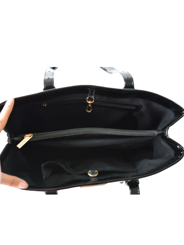 Black ladie’s PU Debossed Pattern Purse with Top Opening